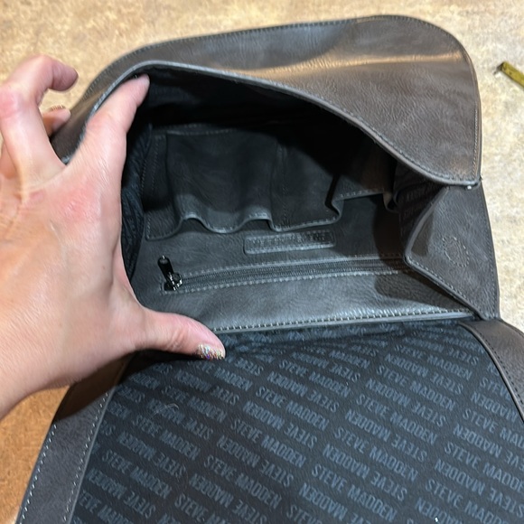 Women’s Steve Madden purse with guitar strap handle super cute - Picture 7 of 9